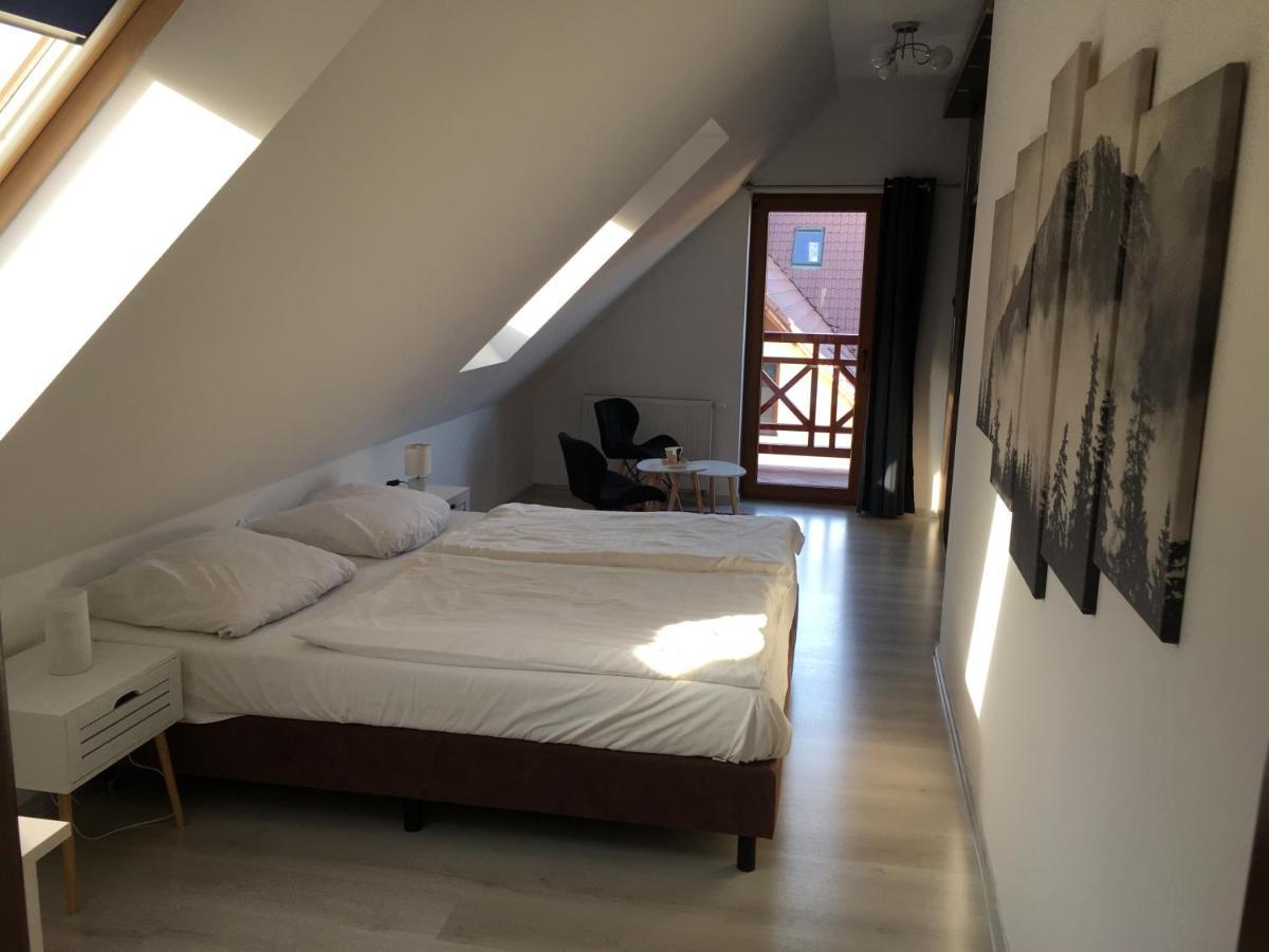 Apartament Urocza Przy Wyciagu Ski Arena シクラルスカ・ポレンバ エクステリア 写真