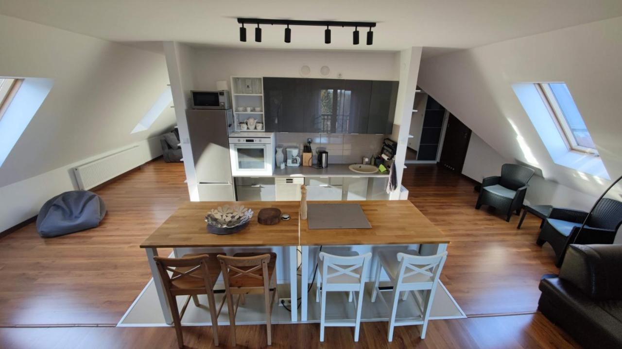 Apartament Urocza Przy Wyciagu Ski Arena シクラルスカ・ポレンバ エクステリア 写真