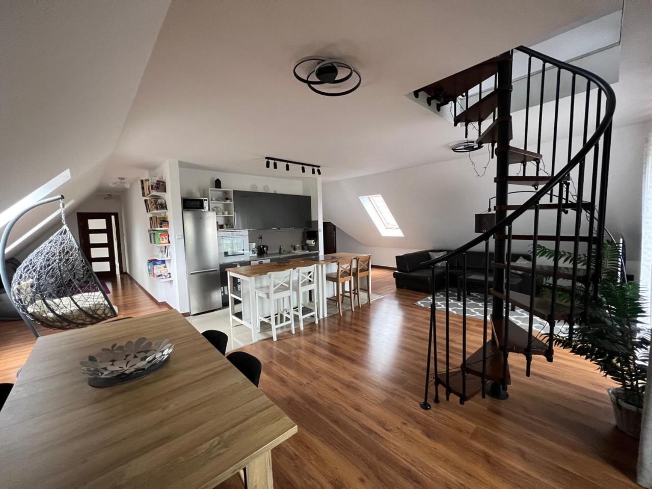 Apartament Urocza Przy Wyciagu Ski Arena シクラルスカ・ポレンバ エクステリア 写真