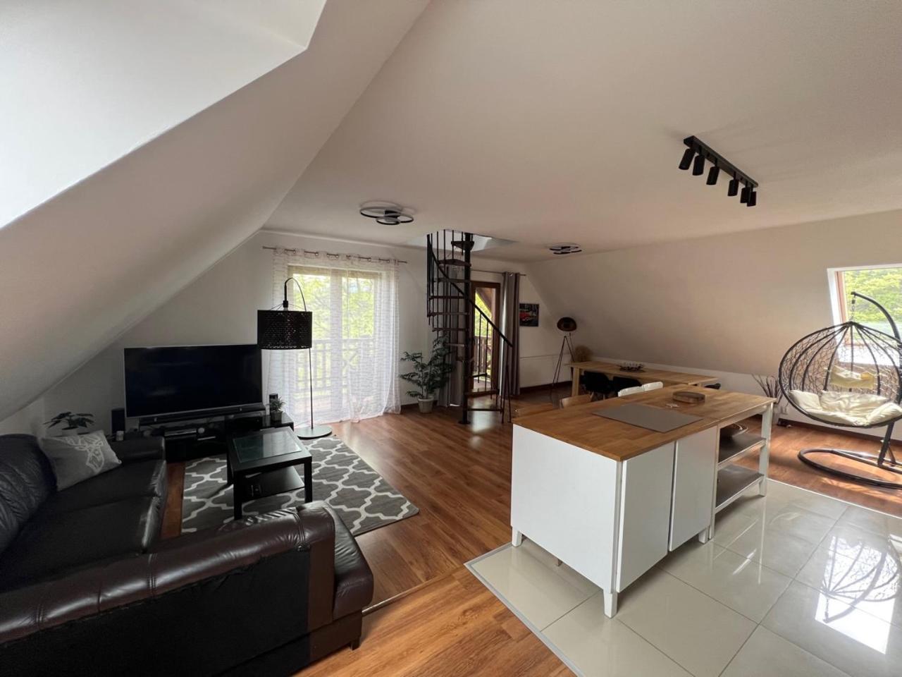 Apartament Urocza Przy Wyciagu Ski Arena シクラルスカ・ポレンバ エクステリア 写真