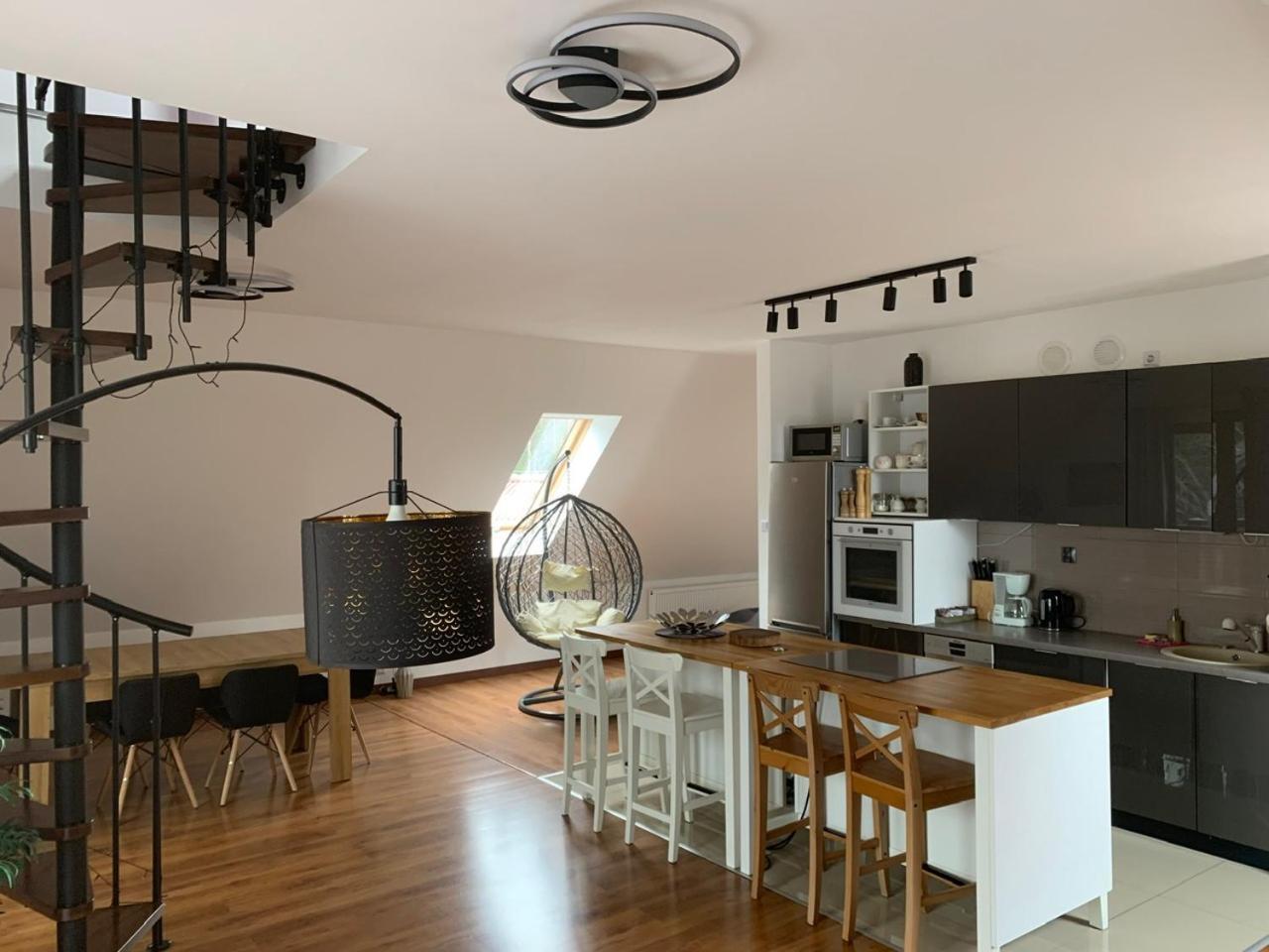Apartament Urocza Przy Wyciagu Ski Arena シクラルスカ・ポレンバ エクステリア 写真