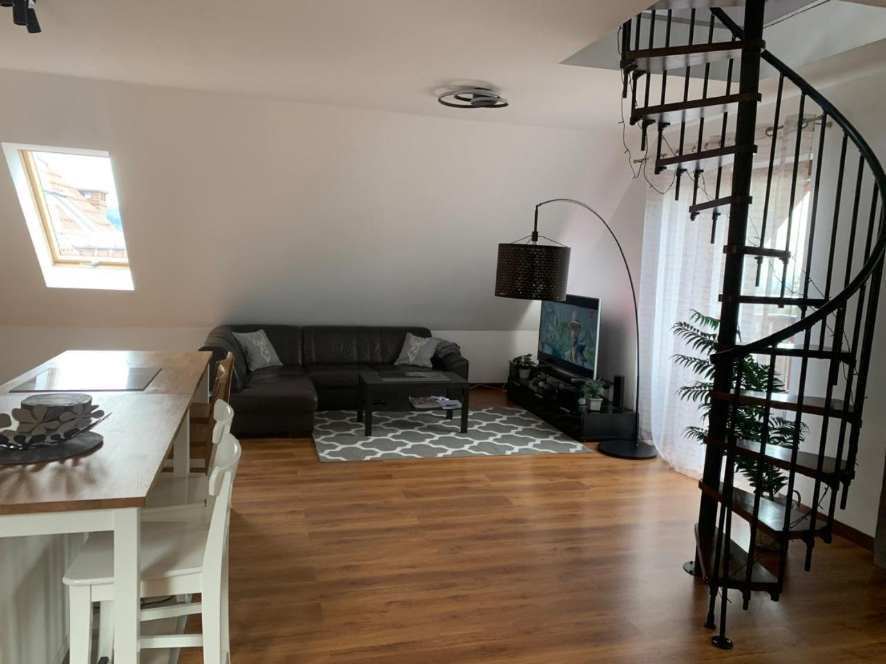 Apartament Urocza Przy Wyciagu Ski Arena シクラルスカ・ポレンバ エクステリア 写真